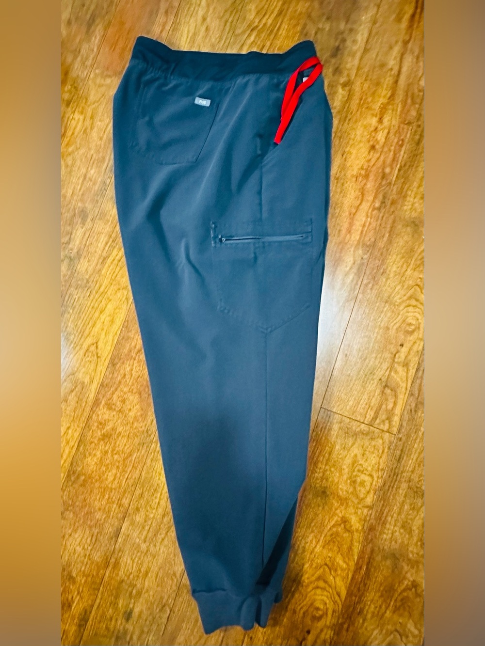 FIGS Zamora Jogger Scrub Pants. Color:Charcoal